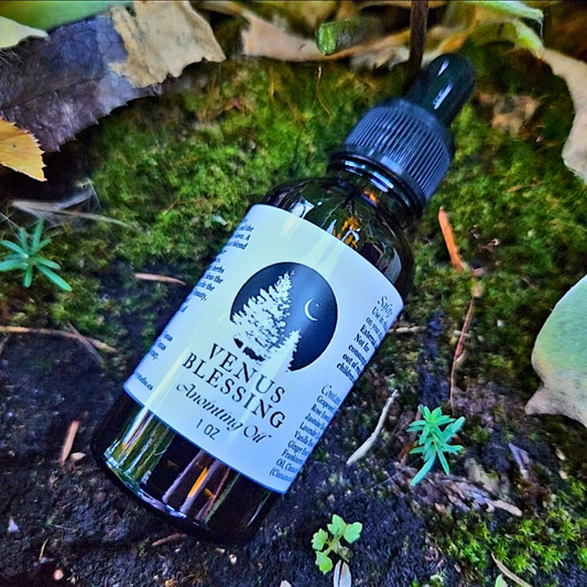 Venus Blessing - Love Attraction Ritual Oil